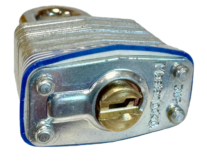 Laminated Steel Padlock, Universal Pin, Uncoded Keying, 1-9/16"Wx3/4"SC 4