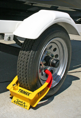 Deluxe Universal Wheel Chock Lock 1
